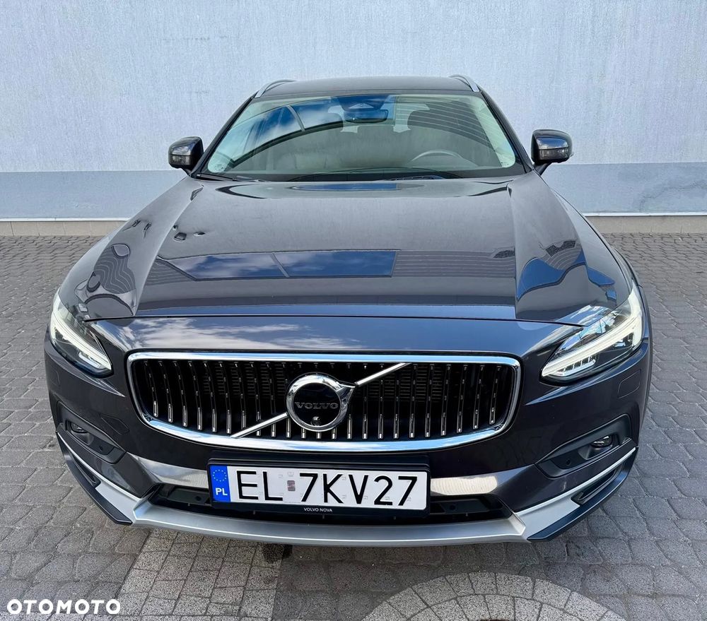 Volvo V90 Cross Country B5 B AWD Pro - 32