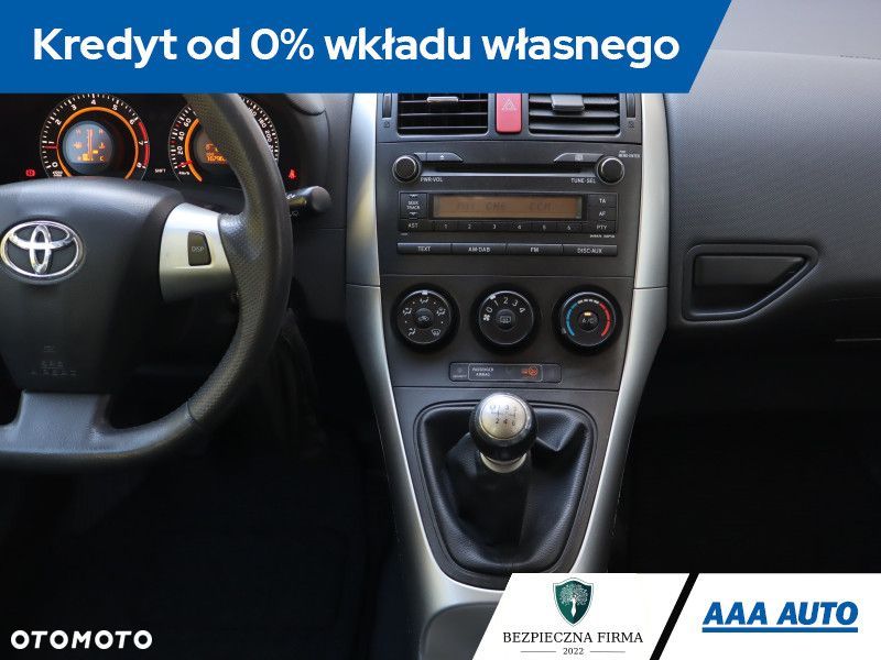Toyota Auris - 13