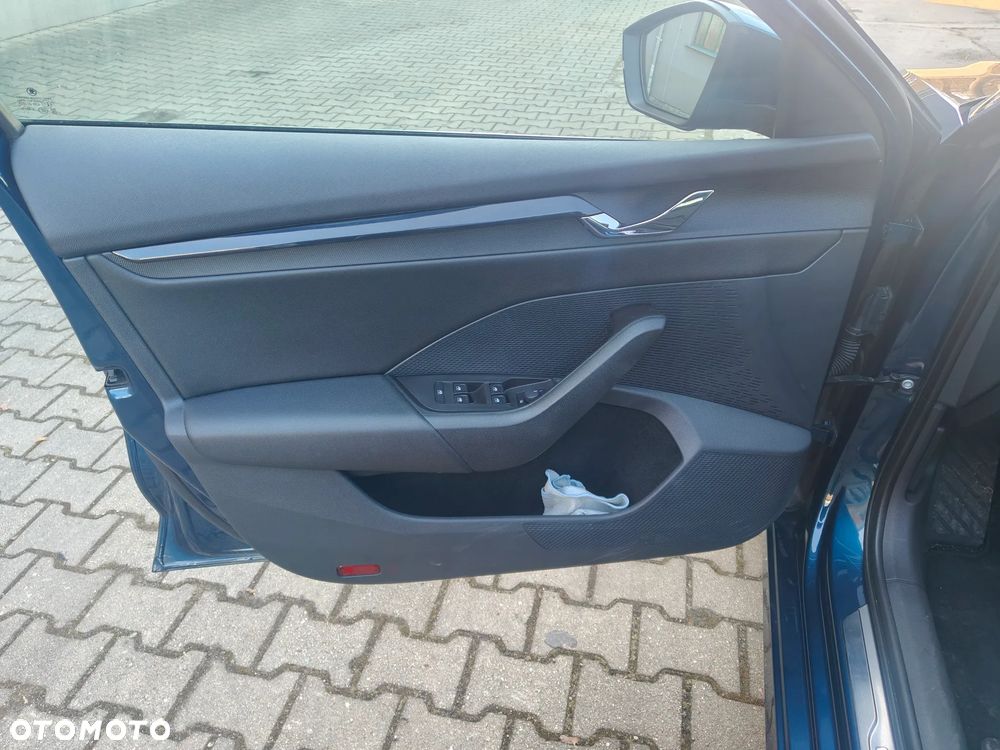 Skoda Octavia 2.0 TDI Sportline DSG - 11