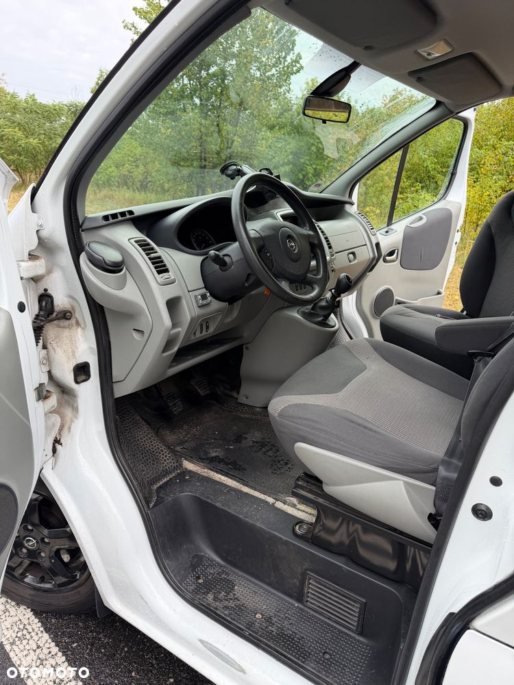 Opel Vivaro - 31