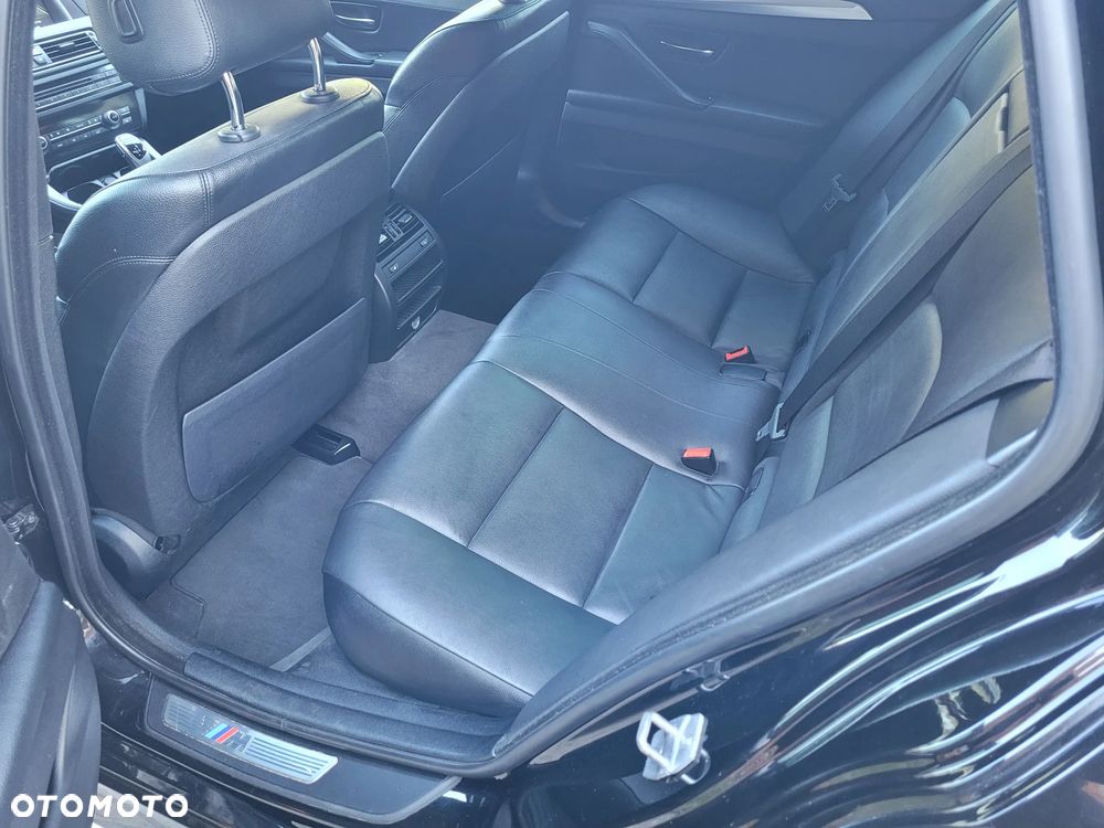 BMW Seria 5 530d xDrive Sport-Aut Luxury Line - 15