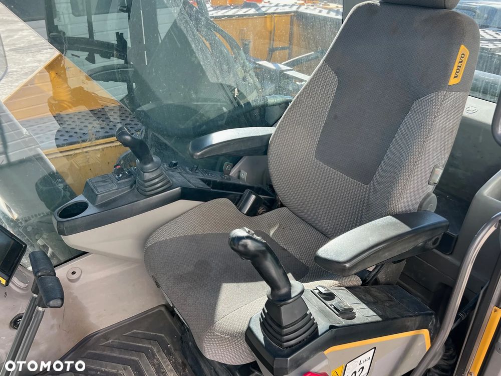 Volvo 2017r VOLVO EC220EL CAT KOMATSU - 5