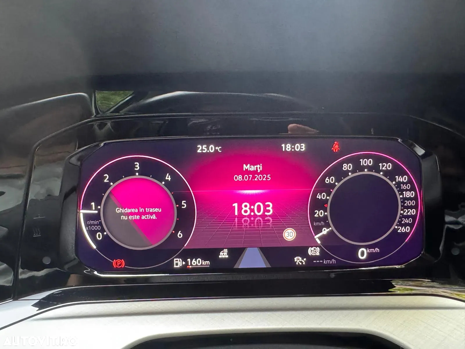 Volkswagen Golf Variant 2.0 TDI SCR Life - 29