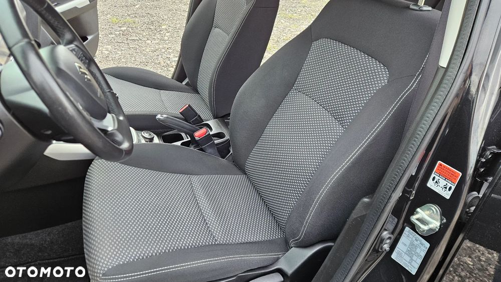 Suzuki Vitara 1.6 DDiS (4x4) Allgrip Comfort+ - 11