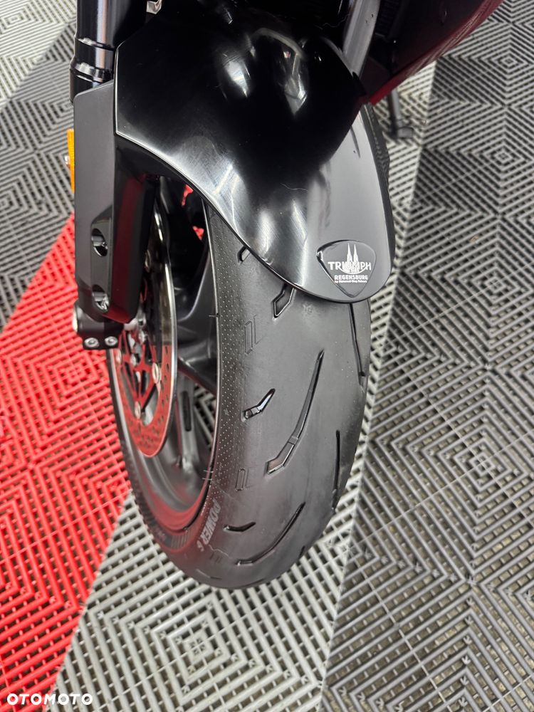 Triumph Daytona - 36