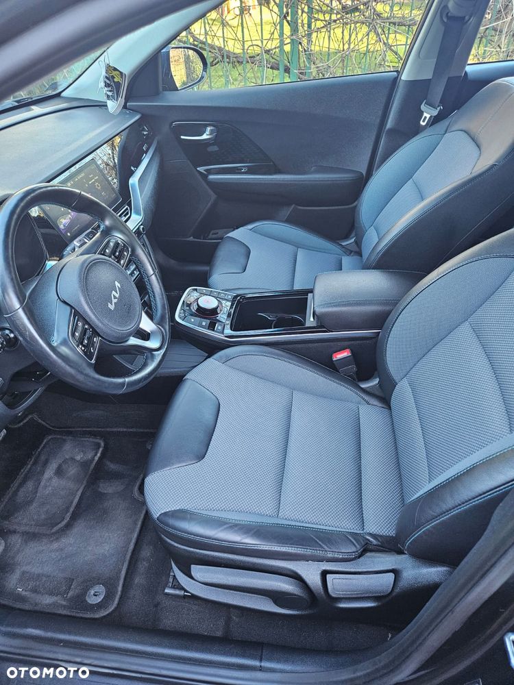 Kia Niro 64kWh L - 16