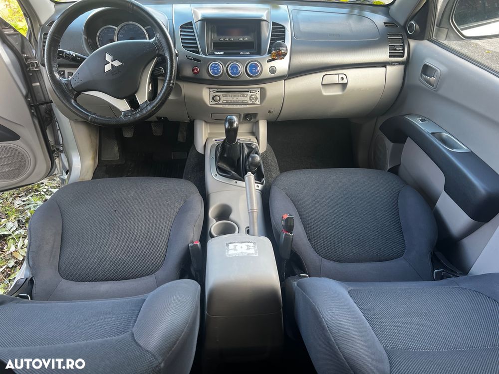 Mitsubishi L200 - 16