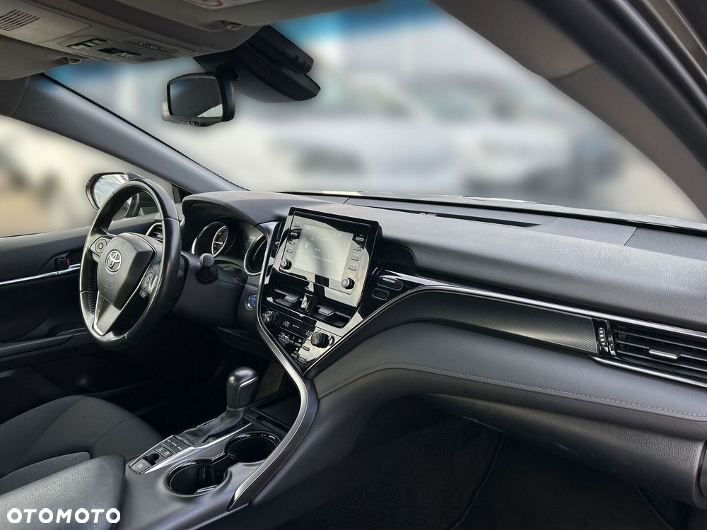 Toyota Camry 2.5 Hybrid Comfort CVT - 18