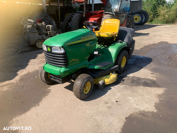 John Deere Tractoras Gazon LTR180