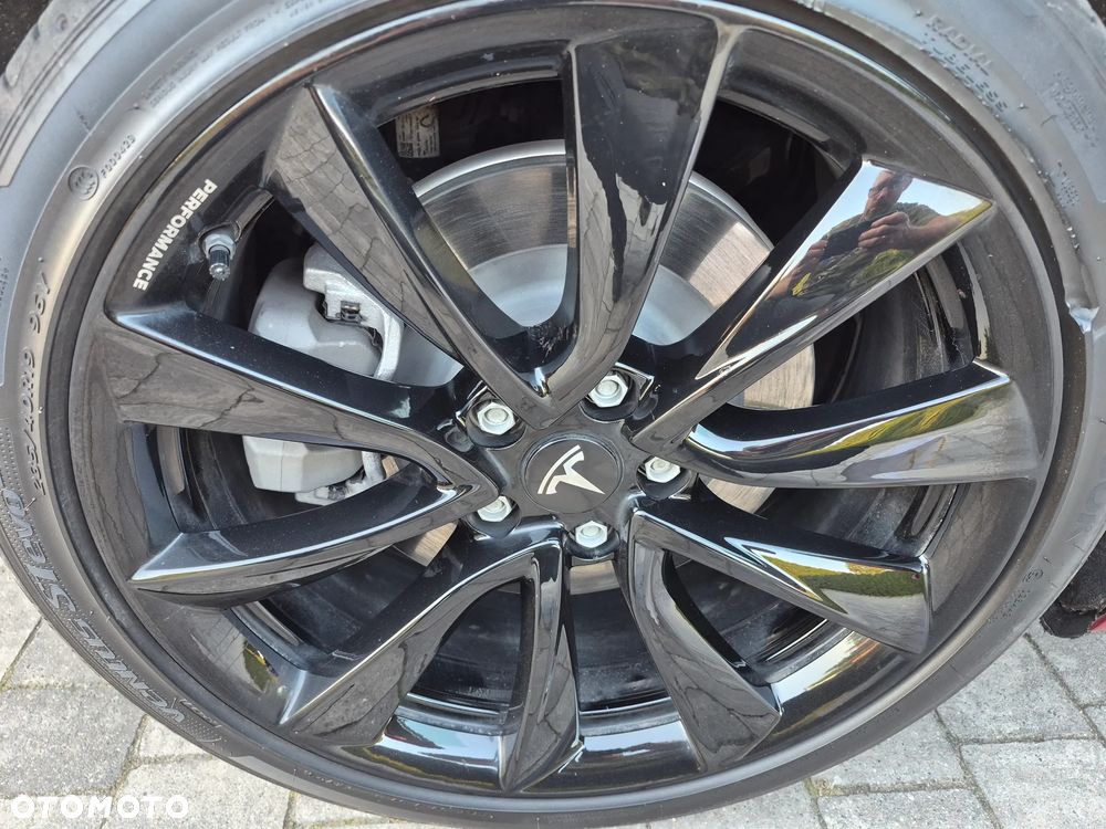 Tesla Model 3 - 23