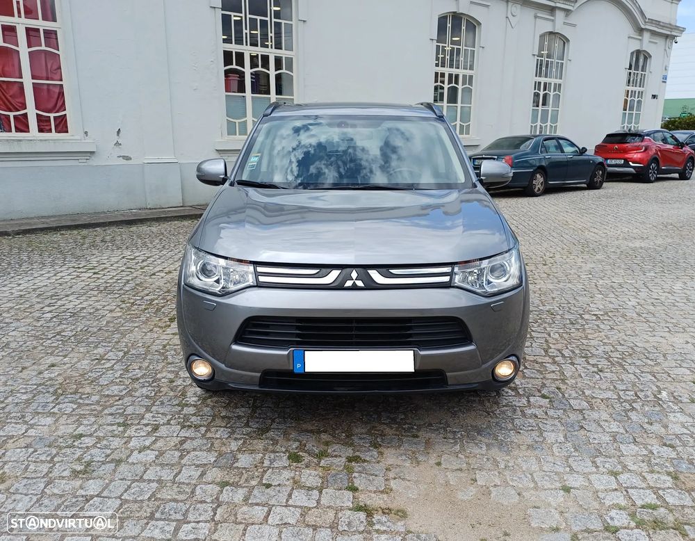 Mitsubishi Outlander 2.2 DI-D Intense+ - 10