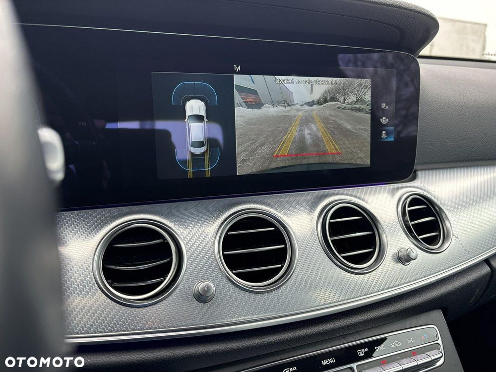 Mercedes-Benz Klasa E - 25