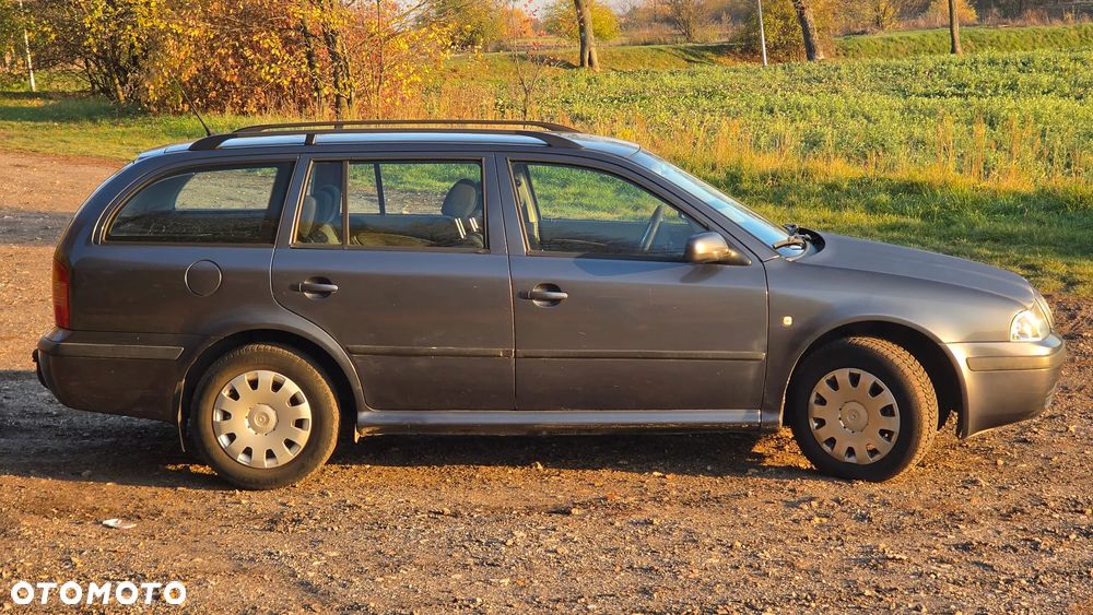 Skoda Octavia 1.9 TDI Tour - 8