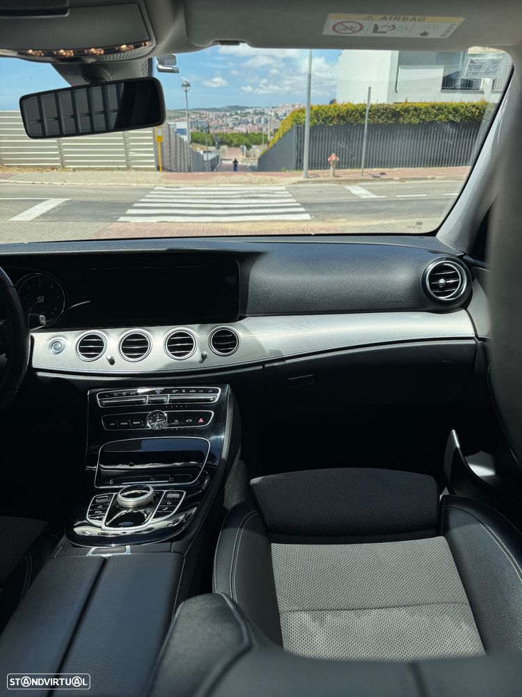 Mercedes-Benz E 220 d 9G-TRONIC Exclusive - 11
