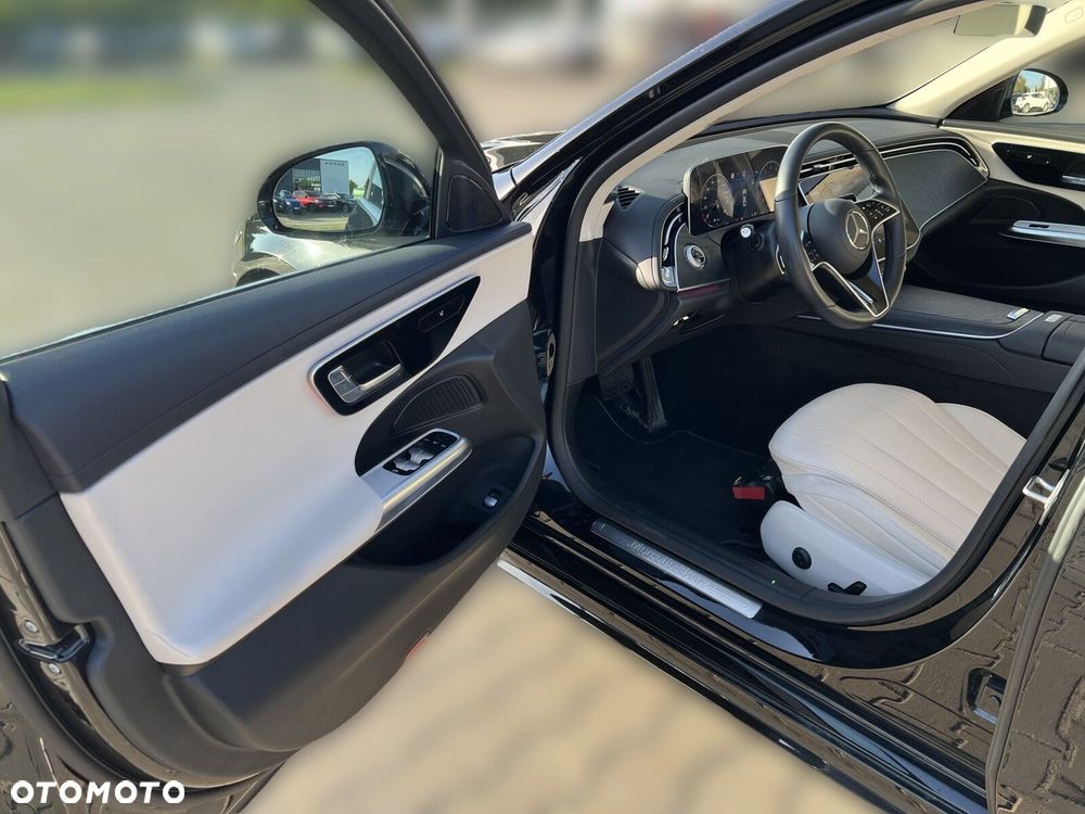 Mercedes-Benz Klasa E 200 mHEV 4-Matic Avantgarde 9G-Tronic - 10