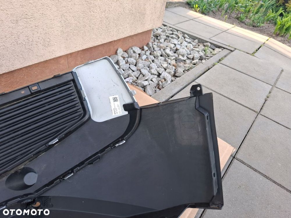 ZDERZAK TYŁ FORD EXPLORER EV ORYGINAŁ - 10