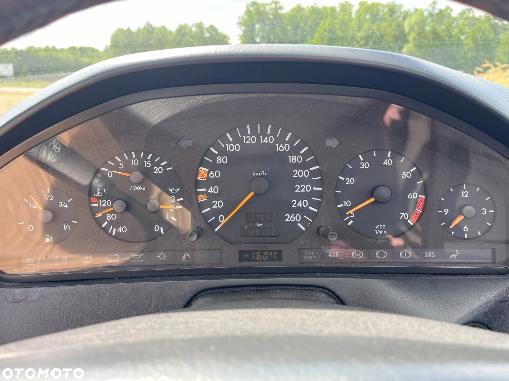 Mercedes-Benz SL 500 - 24