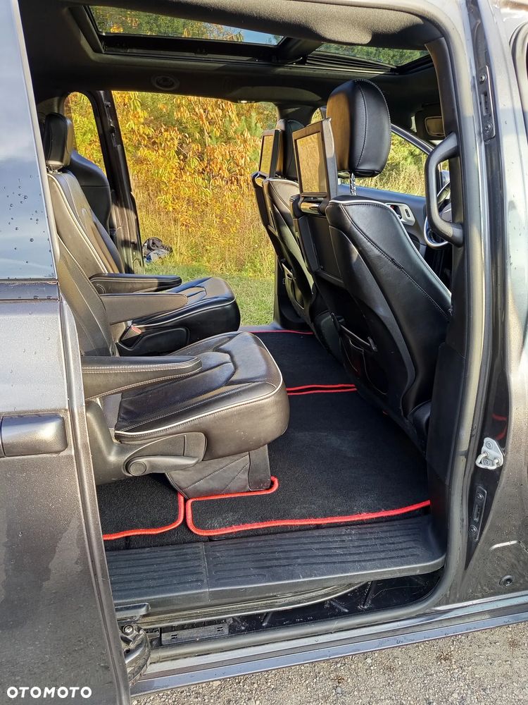 Chrysler Pacifica - 8