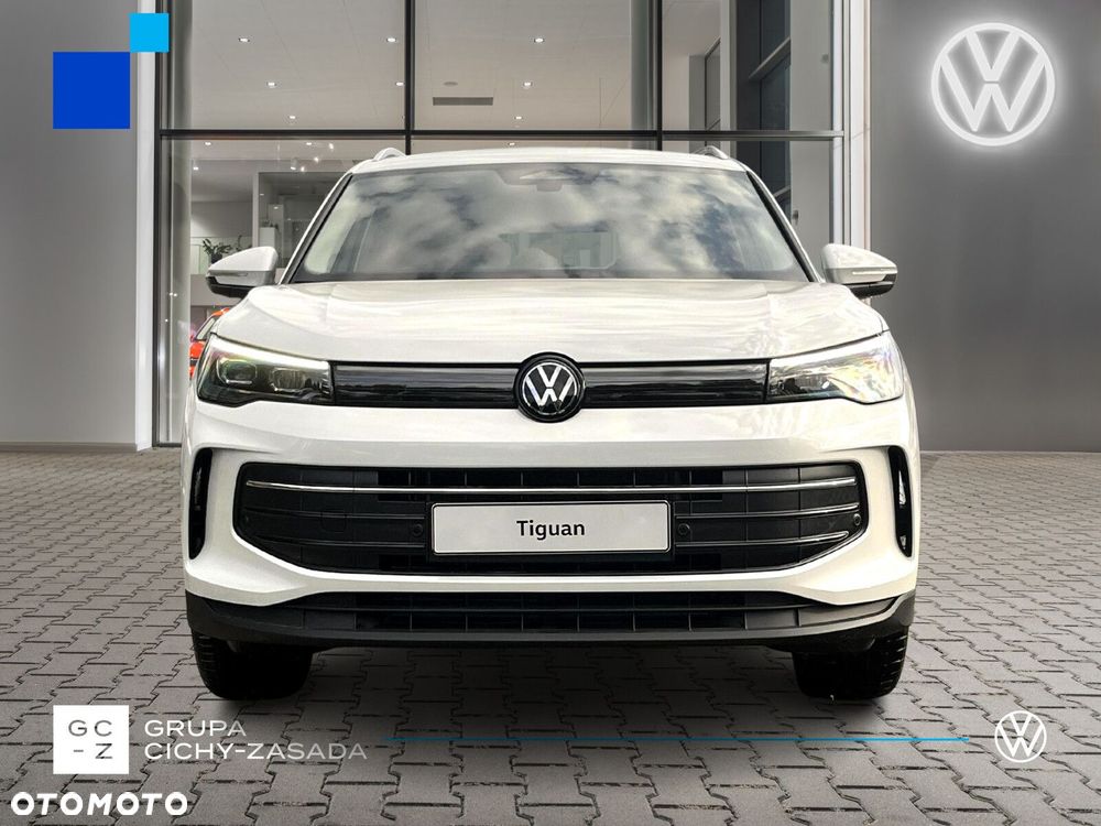 Volkswagen Tiguan - 8