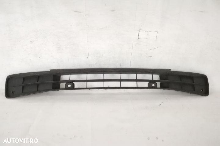 Grila Inferioara Bara Fata Cu Senzori Original In Stare Buna  Volkswag - 1