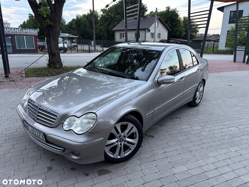 Mercedes-Benz Klasa C 200 CDI Avantgarde - 3
