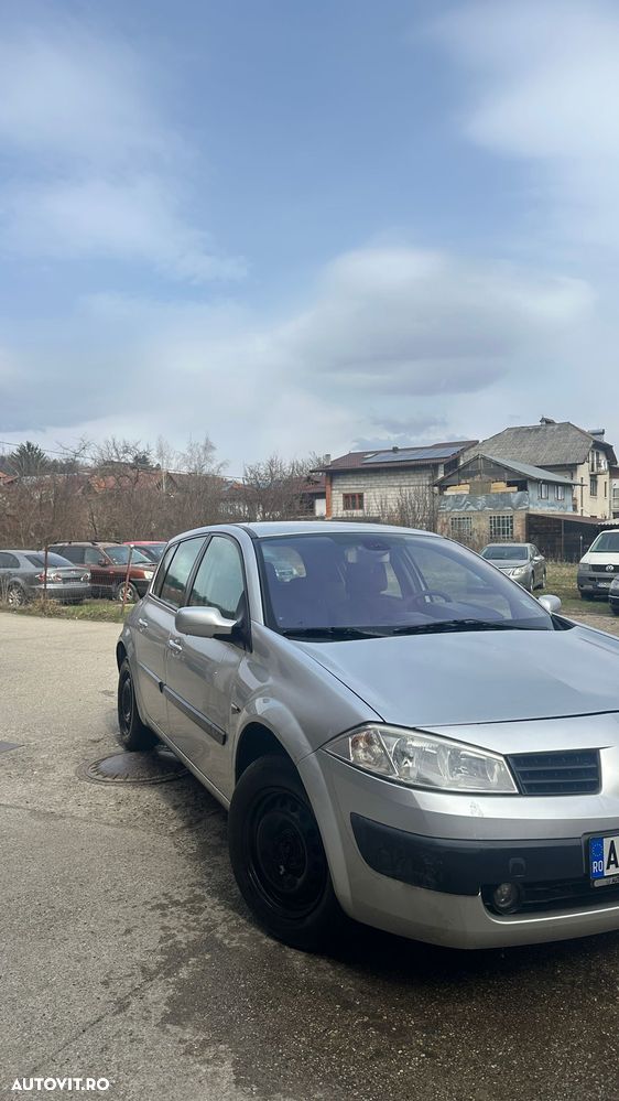 Renault Megane - 2
