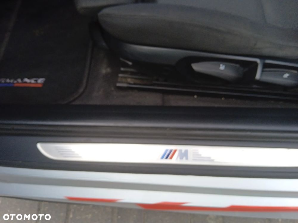 BMW Seria 3 320d DPF Edition Exclusive - 21