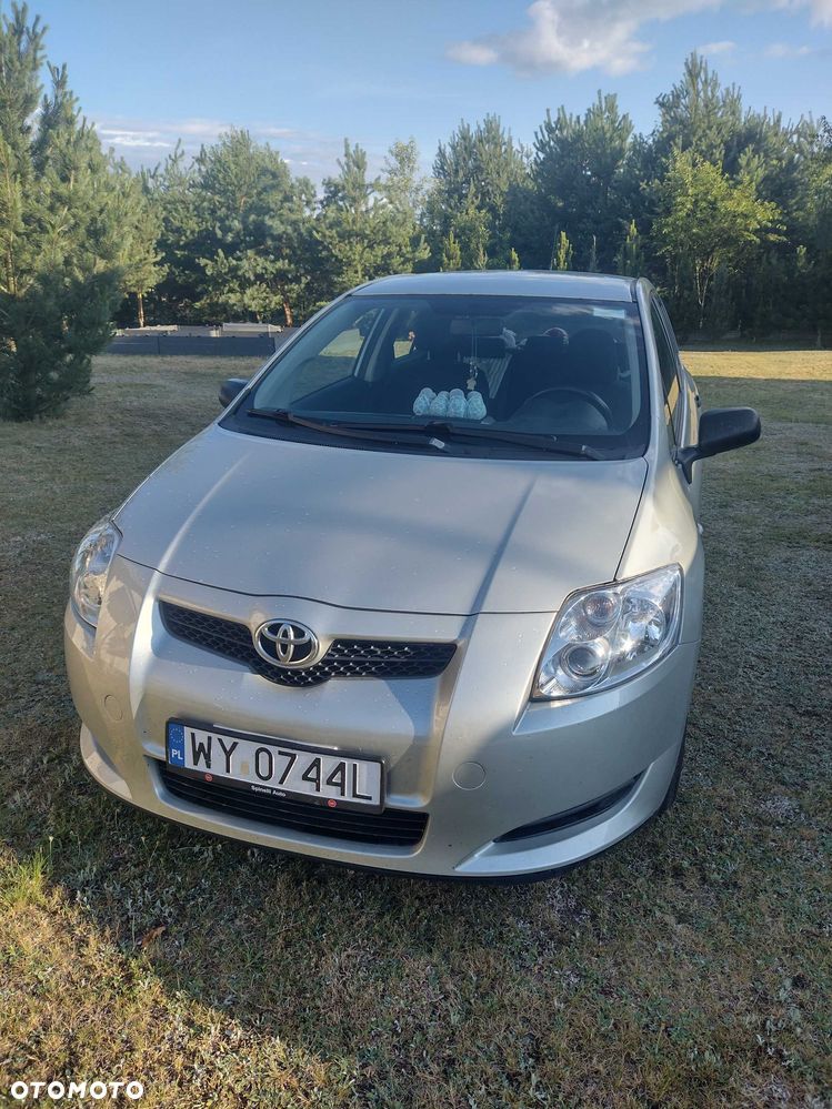 Toyota Auris - 1