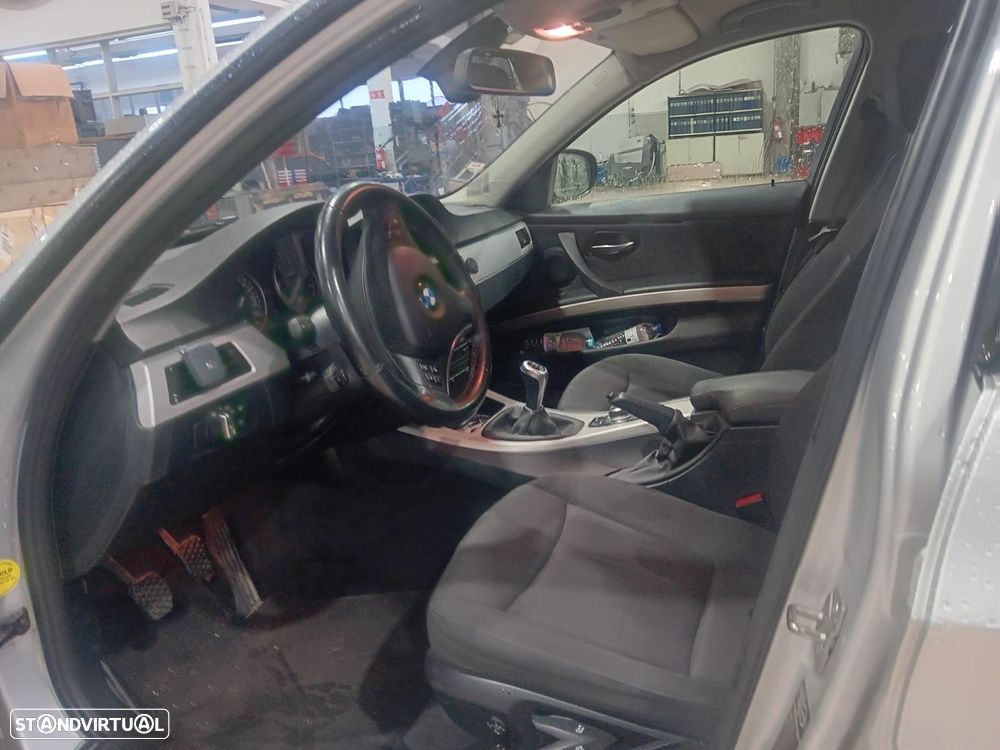 BMW 320 d Modern Line - 10