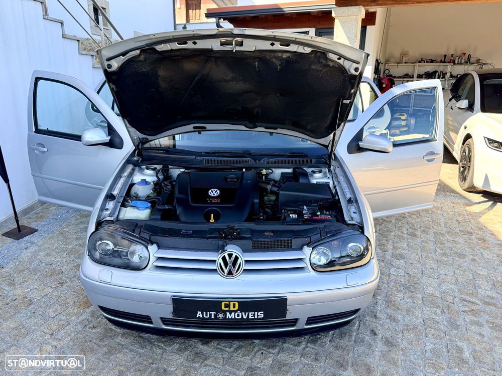 VW Golf 1.9 TDi Highline - 31