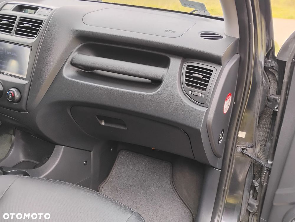 Kia Sportage 2.0 LX - 22