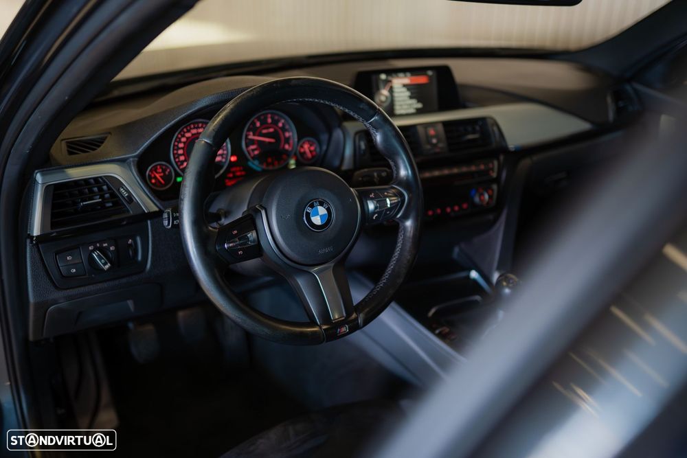 BMW 318 d Pack M - 20