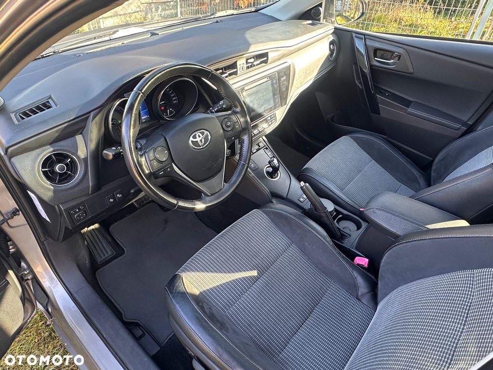 Toyota Auris 1.8 HSD Luna - 13