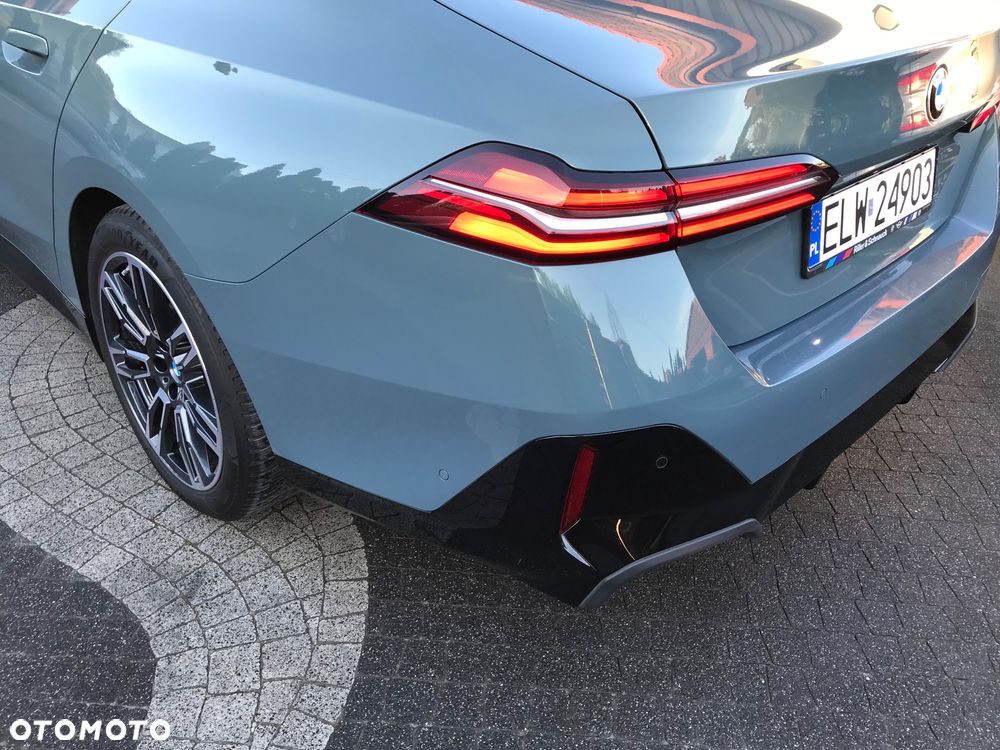BMW Seria 5 520d - 32