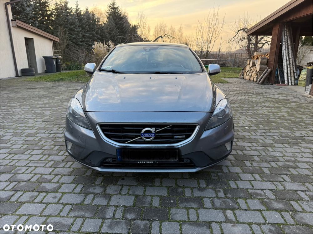Volvo V40 D4 RDesign - 1