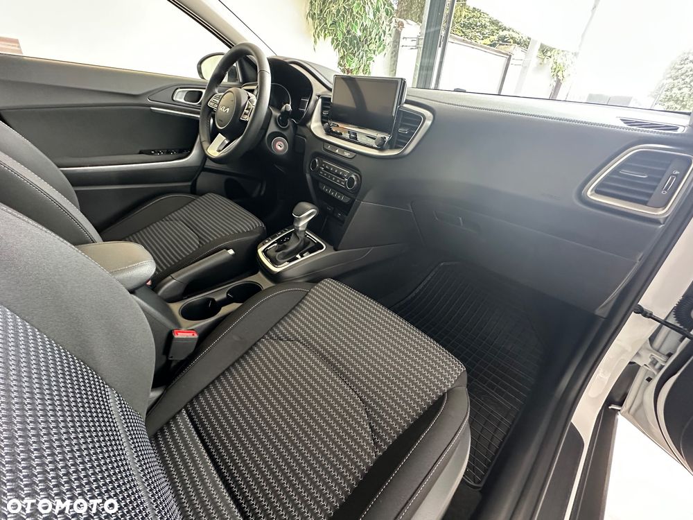 Kia XCeed 1.5 T-GDI M - 6