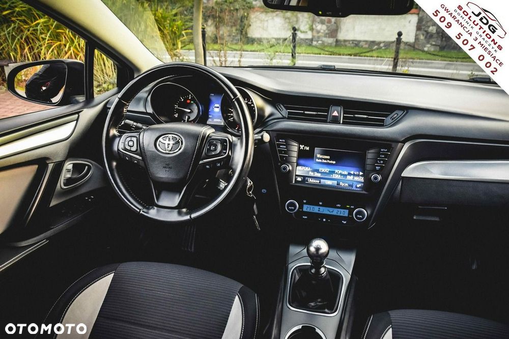Toyota Avensis 2.0 D-4D Premium - 25