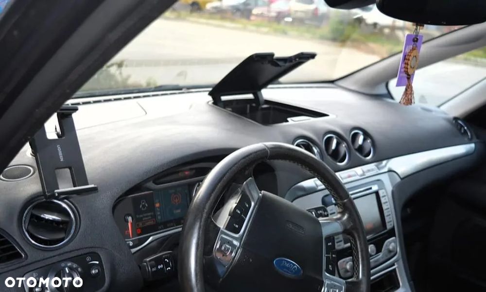 Ford S-Max 2.0 TDCi DPF Titanium - 13