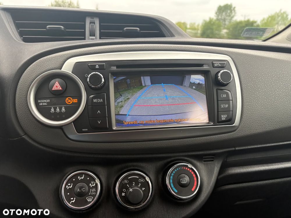 Toyota Yaris - 4