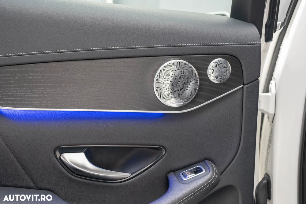 Mercedes-Benz GLC Coupe 300 4MATIC MHEV - 26