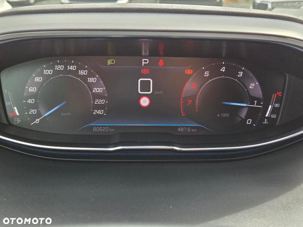 Peugeot 5008 1.2 PureTech Allure Pack S&S EAT8 - 21