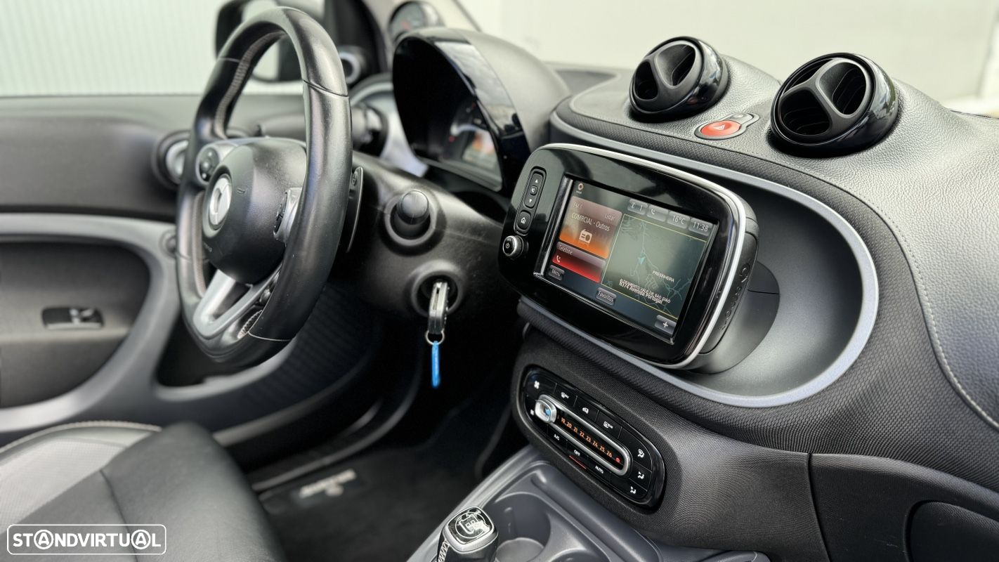 Smart Fortwo Cabrio 0.9 Brabus Xclusive - 37
