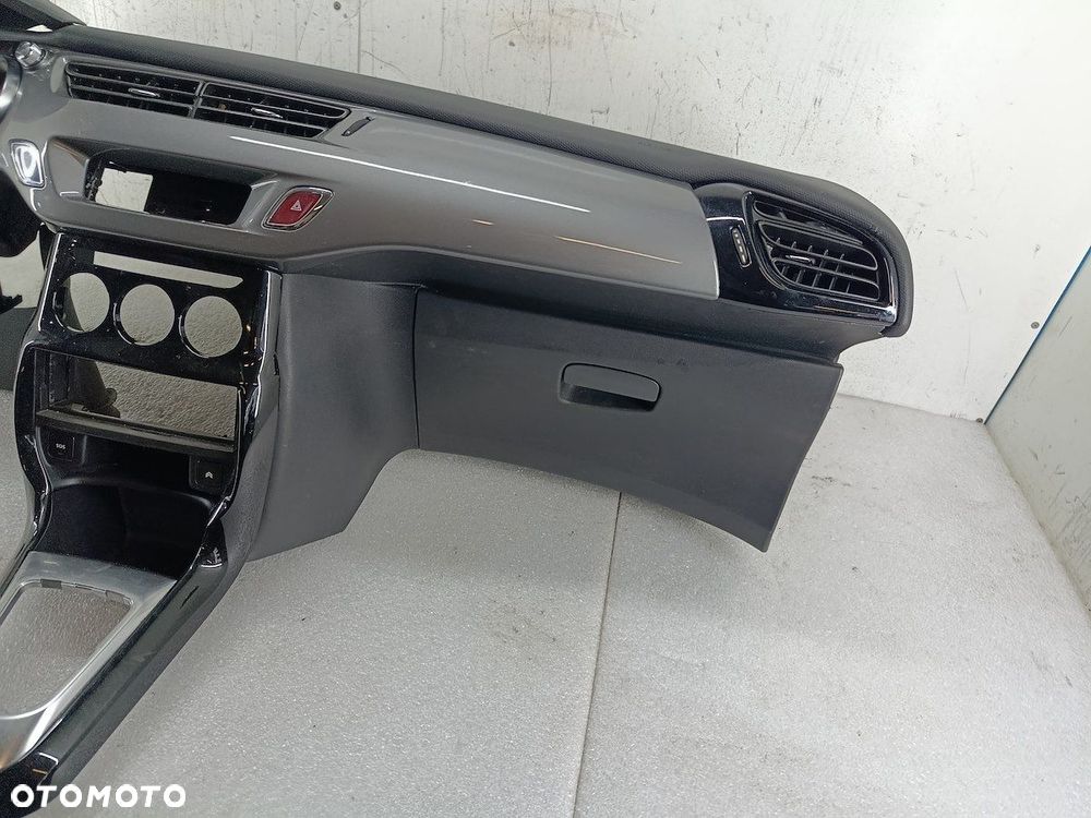 DESKA ROZDZIELCZA,KONSOLA PODUSZKI SENSOR PASY CITROEN DS3 - 10