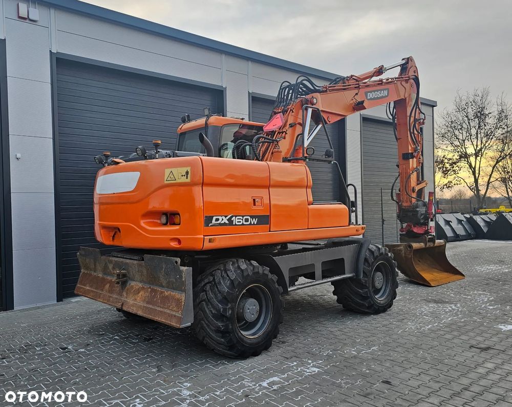 Doosan DX160W - 3