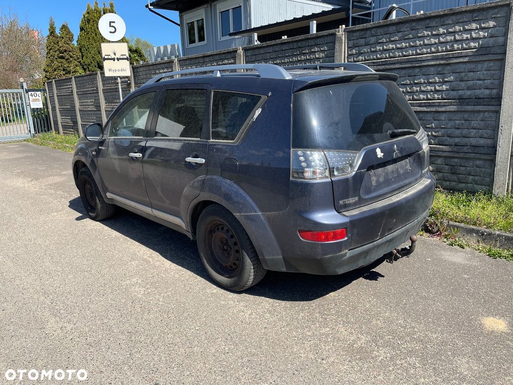Mitsubishi Outlander 2.4 4WD CVT Intense - 10