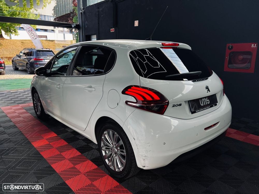 Peugeot 208 1.6 BlueHDi Style - 9