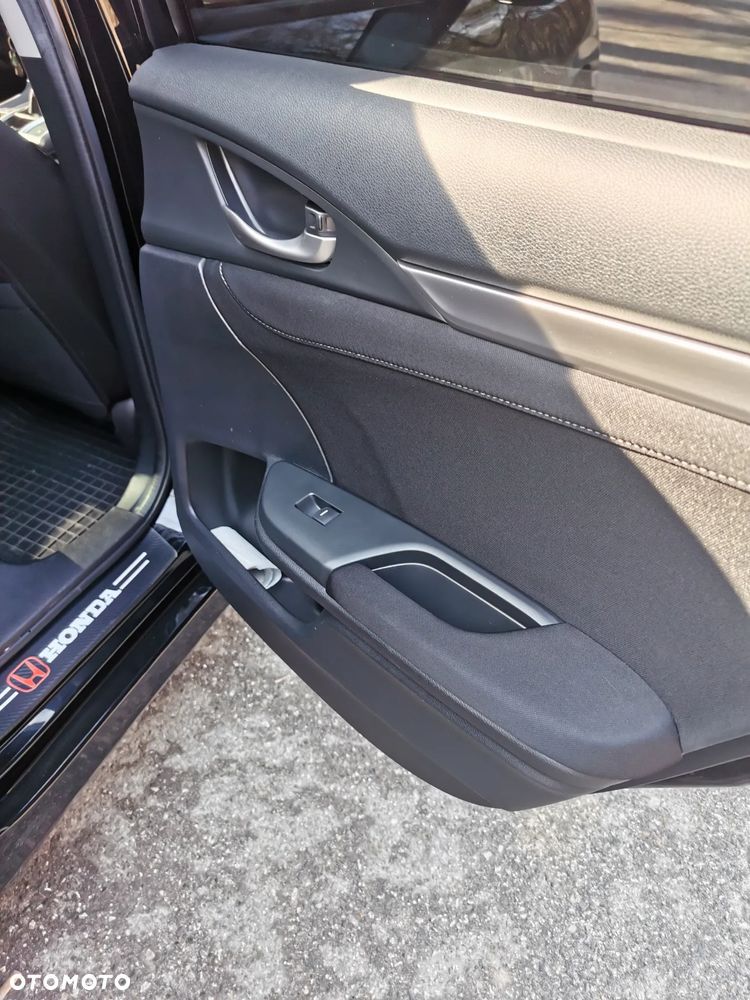 Honda Civic 1.5 T Elegance - 15