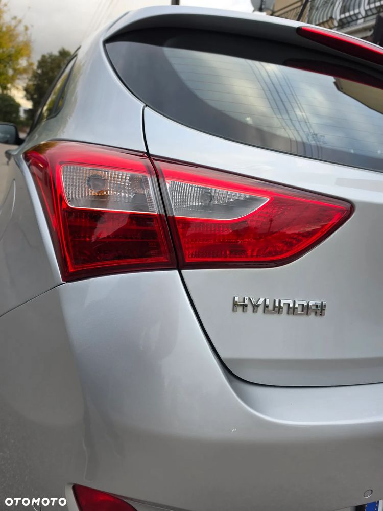 Hyundai i30 i30cw 1.4 Trend - 14