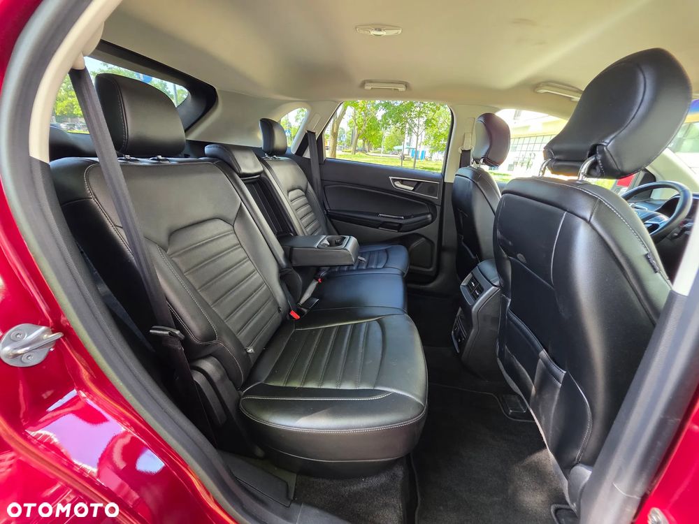 Ford Edge - 32