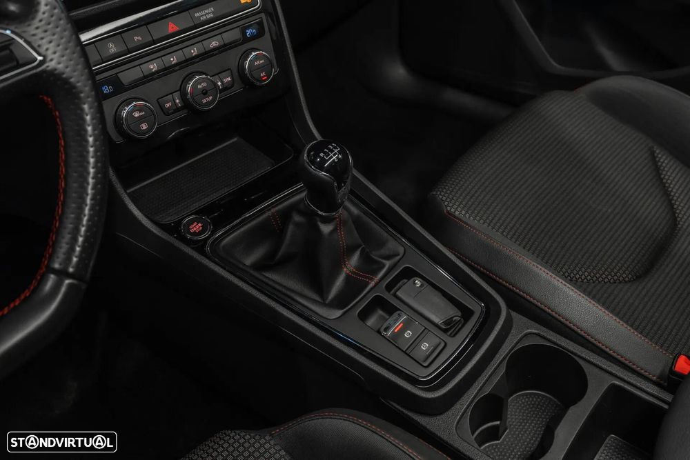 SEAT Leon ST 1.6 TDI FR S/S - 19